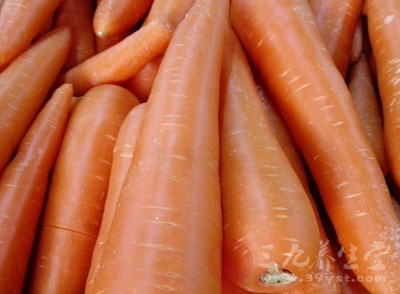 胡萝卜中含有能吞噬癌细胞的物质