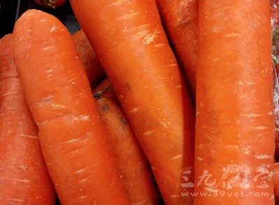 胡萝卜中的β-胡萝卜素能有效预防花粉过敏症