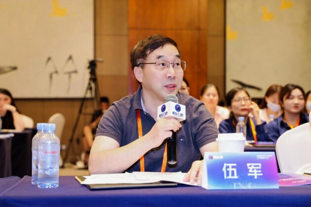 柏乐口腔暑期矫牙季之第七届“大医精诚杯”正畸病例大赛:以赛促学精医术 匠心护齿筑品质(图9) 柏乐口腔暑期矫牙季之第七届“大医精诚杯”正畸病例大赛:以赛促学精医术 匠心护齿筑品质(图9)