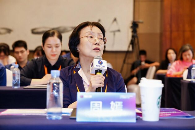 柏乐口腔暑期矫牙季之第七届“大医精诚杯”正畸病例大赛:以赛促学精医术 匠心护齿筑品质(图10) 柏乐口腔暑期矫牙季之第七届“大医精诚杯”正畸病例大赛:以赛促学精医术 匠心护齿筑品质(图10)